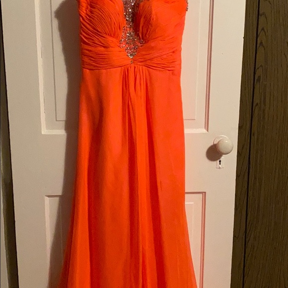 Coral color Prom Dress - Picture 2 of 5
